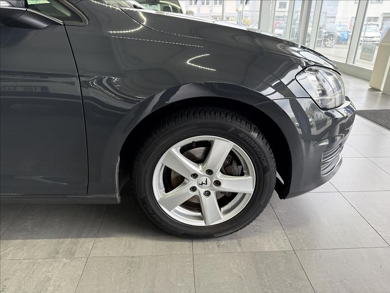 Volkswagen Golf 1,4   TSI 92kW,COMFORTLINE,2.M - fotka 23 z 23