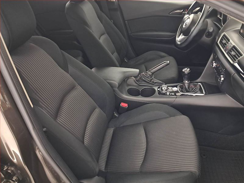 Mazda 3 (2014) 1.5 Skyactiv-G, Bi-Xenony - fotka 9 z 19