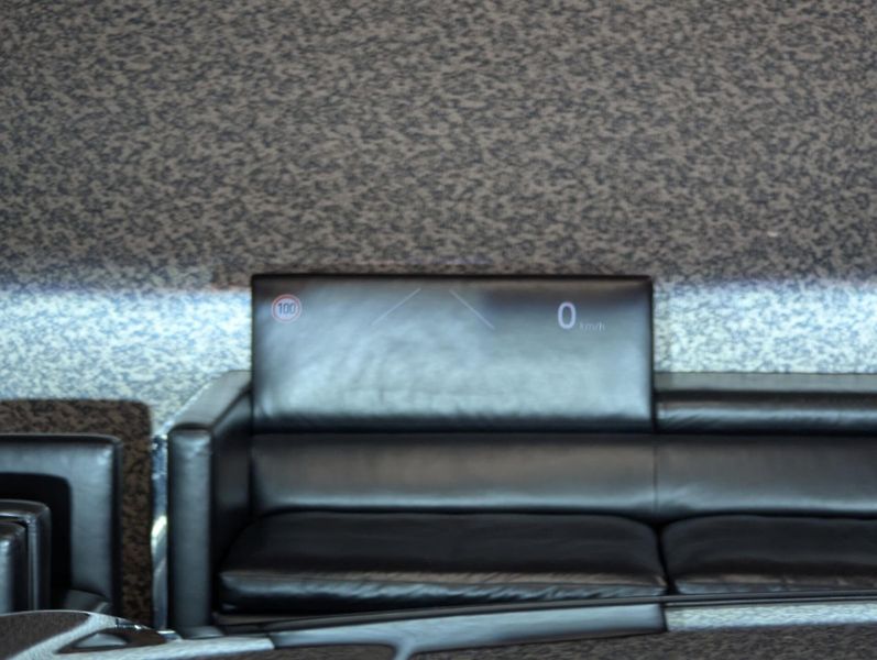 Volkswagen Touareg TDI 210kW R-Line Vzduch Pano H - fotka 21 z 27