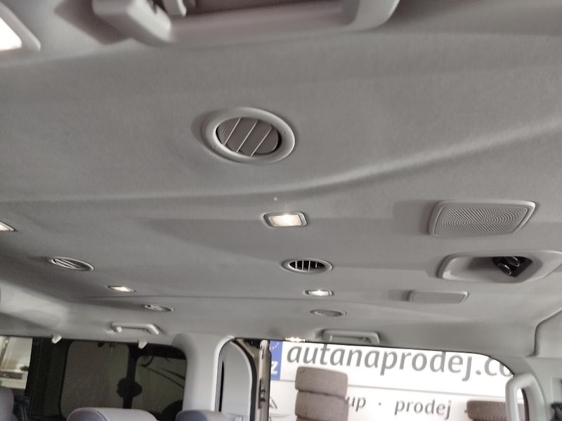 Ford Tourneo Custom (2019) 2,0TDCI,125KW,ALU,LED,NAVI,ČR - fotka 19 z 23