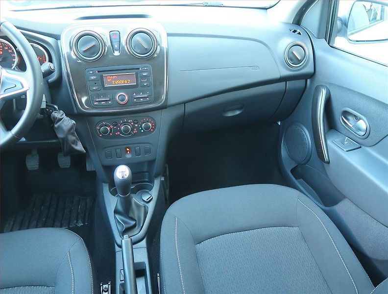 Dacia Sandero (2017) 1.2 16V, ČR,1.maj, Serv.kniha - fotka 8 z 12