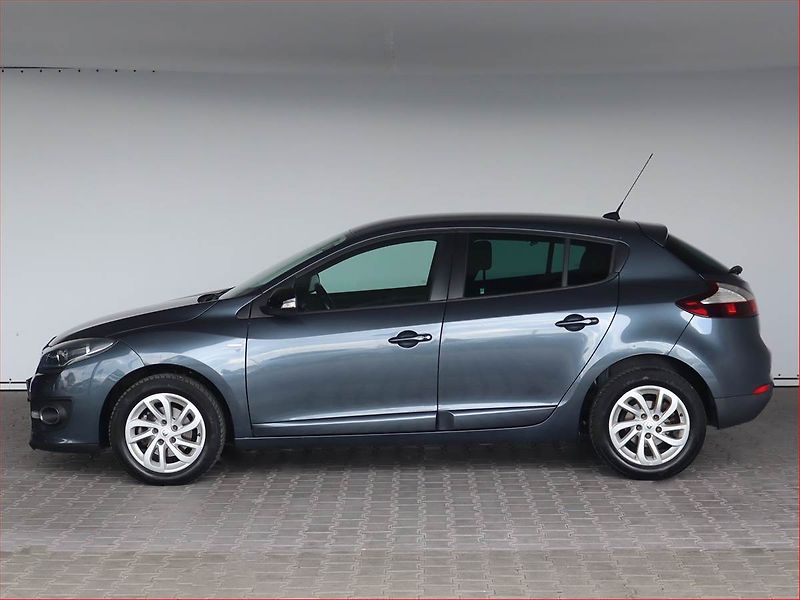 Renault Mégane (2015) Limited 1.5 dCi, Tempomat - fotka 3 z 21