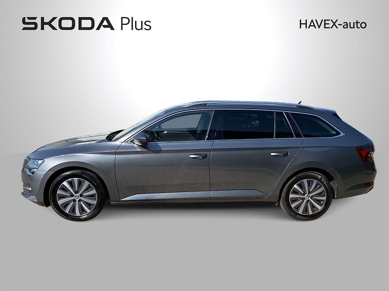 Škoda Superb (2023) Combi 2.0 TDI DSG Style - fotka 3 z 34