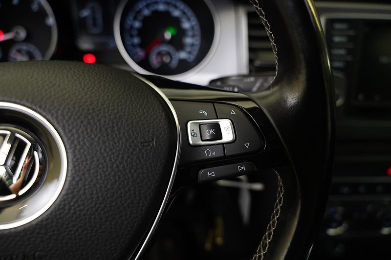 Volkswagen Golf - fotka 18 z 28