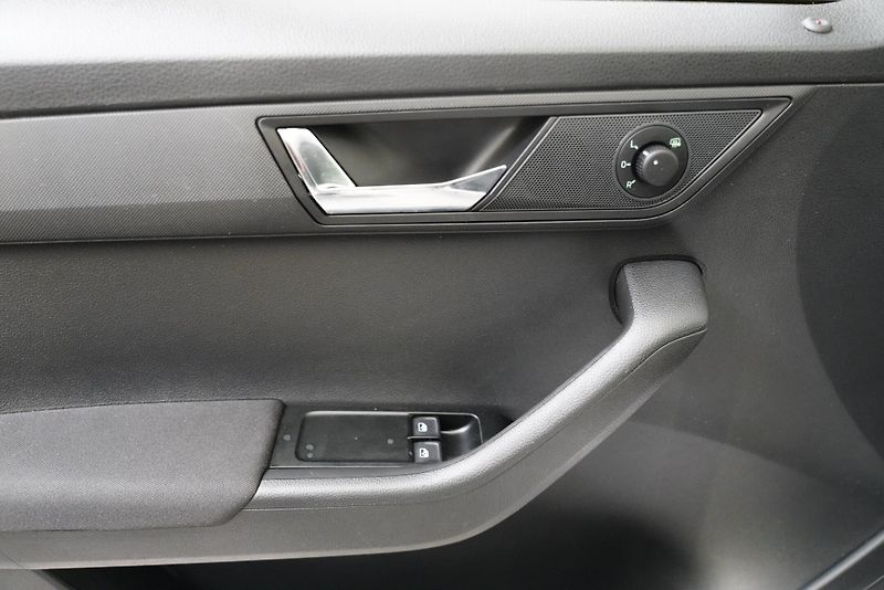 Škoda Fabia - fotka 12 z 22