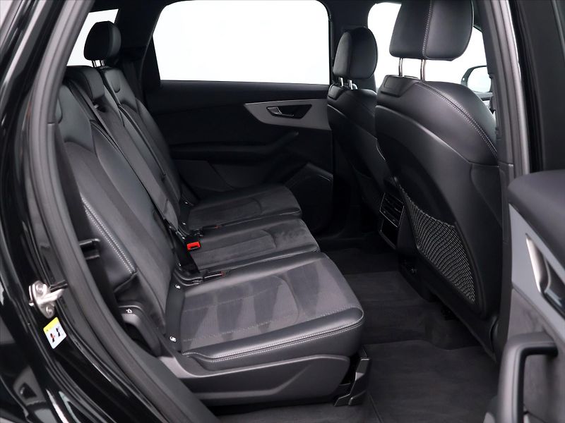 Audi Q7 3,0 50 TDI Quattro S line CZ - fotka 15 z 43