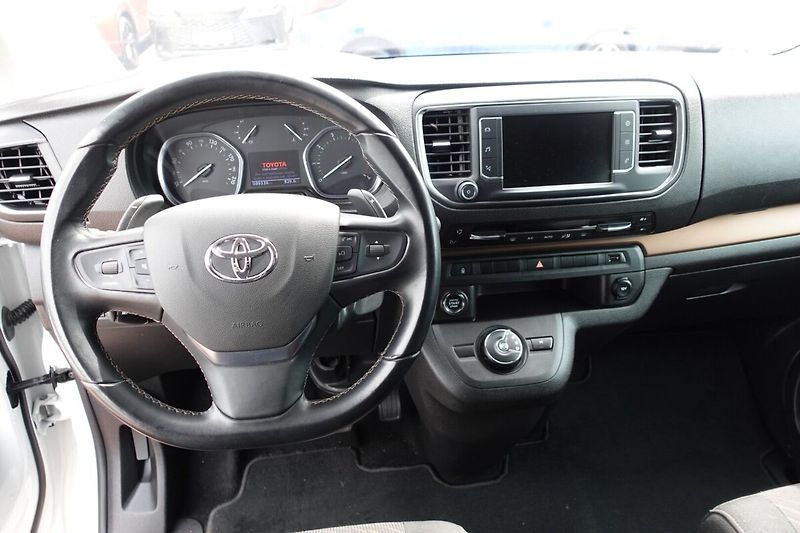 Toyota ProAce ZLEVNĚNO 2,0D-4D 130kW A/T L2 - fotka 16 z 35