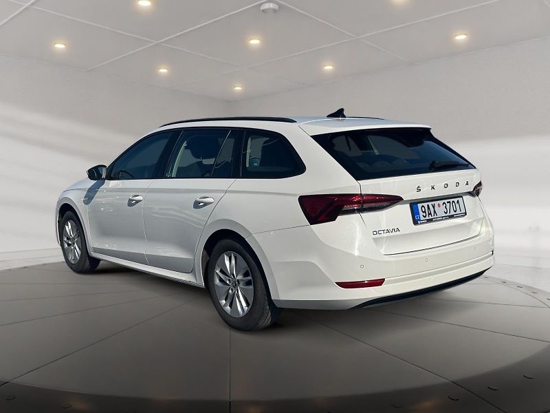 Škoda Octavia (2023) AMBITION 2.0TDI 110kW CZ DPH - fotka 4 z 11
