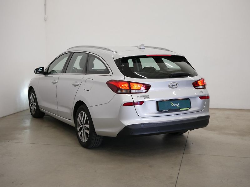 Hyundai i30 - fotka 7 z 28