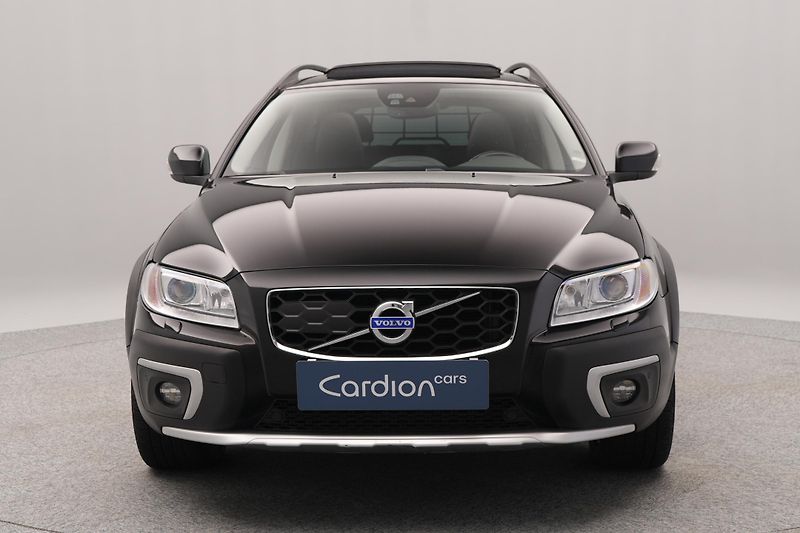 Volvo XC70 D4 AWD SUMMUM AUT        - fotka 15 z 48