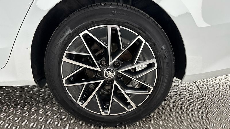 Škoda Octavia 1.5 TSI E-Tec DSG Style Combi - fotka 19 z 30
