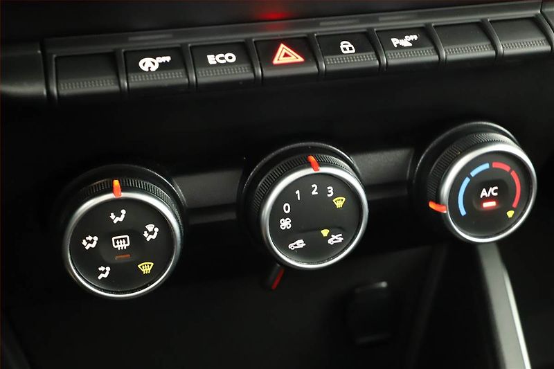 Dacia Duster (2018) 1.6 SCe, ČR,1.maj, Navi - fotka 11 z 15