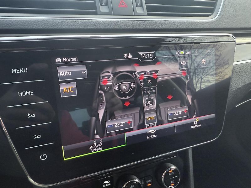 Škoda Superb (2023) 2,0tdi 147kw L&K 4x4 DSG - fotka 66 z 80