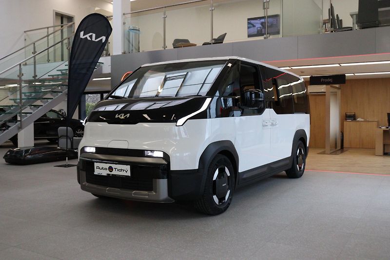 Kia PV5 5P 4x2 ELITE 120 KW + 71,2 kWh - fotka 1 z 16