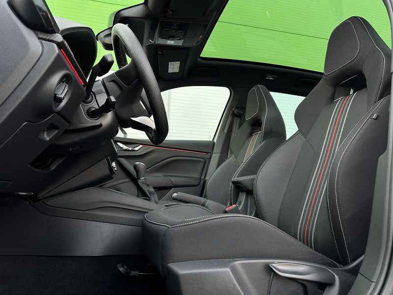 Škoda Kamiq 1.0TSi Monte Carlo 116PS Matri - fotka 13 z 44