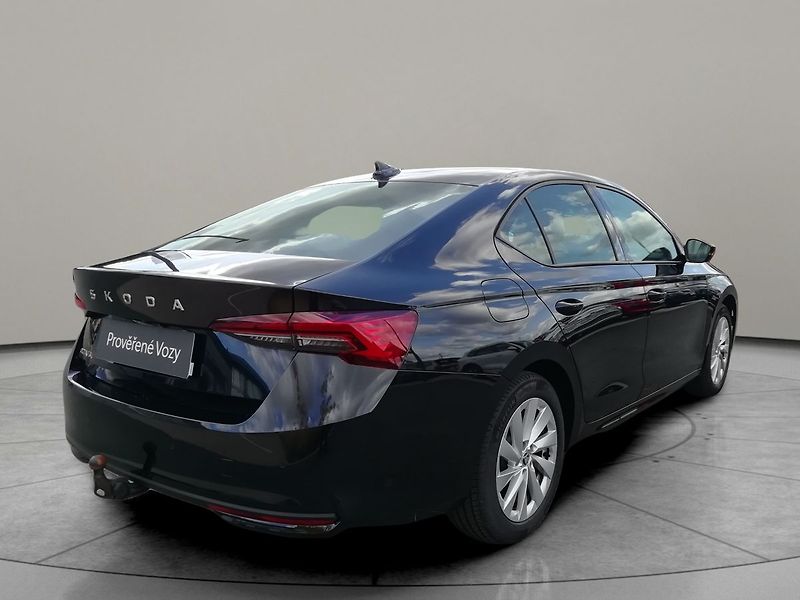Škoda Octavia Selection 1,5 TSI 85 kW - fotka 2 z 24