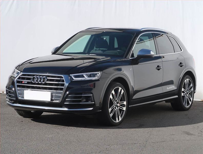 Audi SQ5 (2018) 3.0 TFSI - fotka 2 z 27
