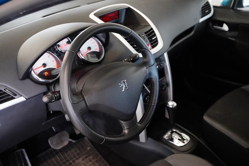 Peugeot 207 - fotka 11 z 19