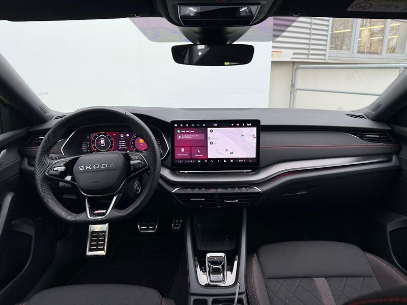 Škoda Octavia RS 2.0 TSI 195 KW DSG Combi - fotka 4 z 28