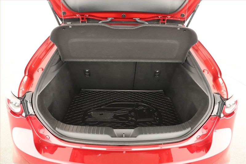 Mazda 3 (2021) 2.0 e-Skyactiv X - fotka 14 z 15