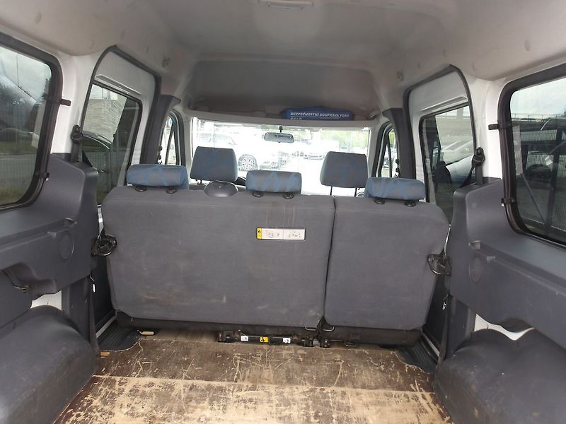 Ford Transit Connect 1,8TDCi L1H2 ČR NAJ.179000km ! - fotka 21 z 33