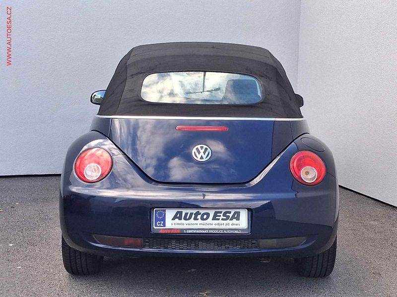 Volkswagen New Beetle (2007) 1.9TDi, AC, výhřev sed - fotka 6 z 14