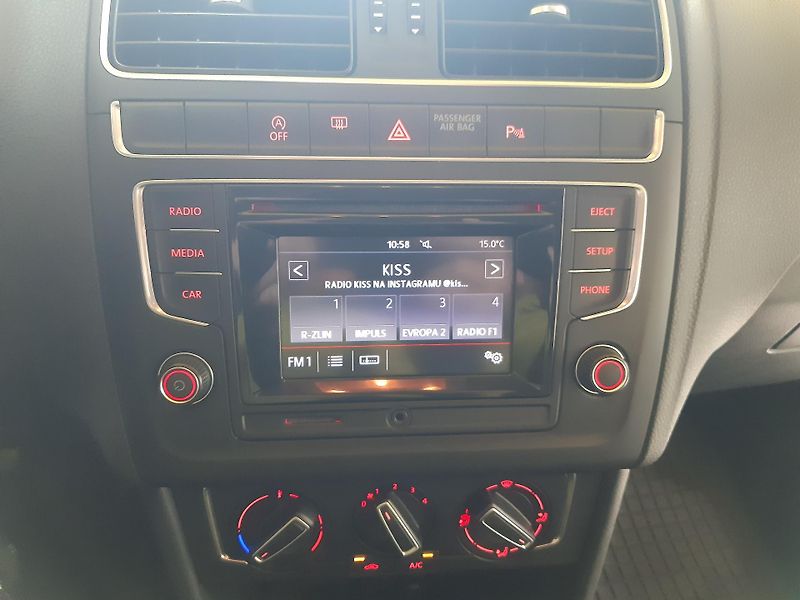Volkswagen Polo 1.2 TSI KLIMA NOVE ROZVODY - fotka 9 z 20