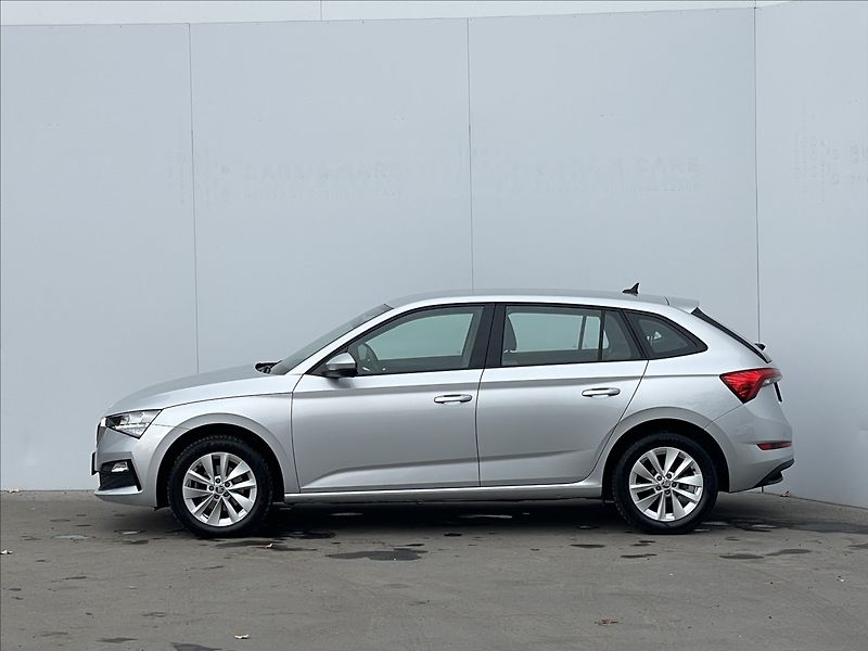 Škoda Scala 1,0 TSI Ambition Plus LED+PDC - fotka 2 z 24