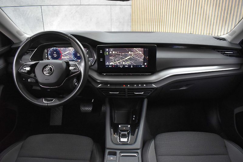 Škoda Octavia 2.0TDI DSG*ACC*MIRROR-LINK*DPH - fotka 7 z 35