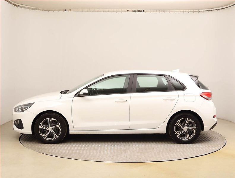 Hyundai i30 (2022) 1.5 DPI, ČR,1.maj, Serv.kniha - fotka 3 z 21