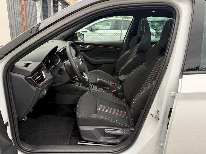 Škoda Kamiq (2026) 1.0 TSI 85 kW Monte Carlo - fotka 9 z 22