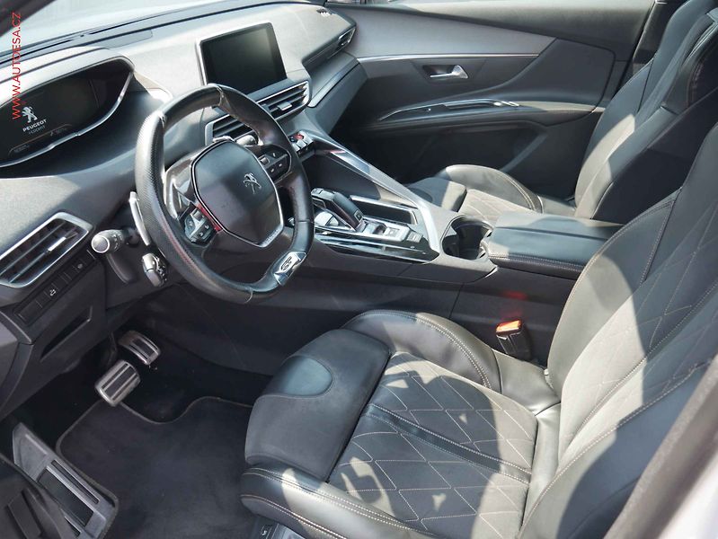 Peugeot 5008 (2018) 2.0HDi 7míst, 2.maj,ČR - fotka 9 z 15