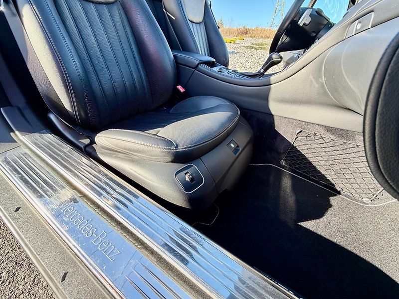 Mercedes-Benz SL (2009) 350, Euro 4, Kabrio - fotka 12 z 22