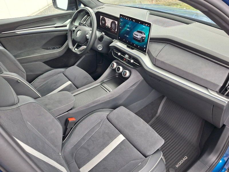 Škoda Kodiaq (2025) SportLine DSG 4x4 2,0TDi 142kW - fotka 13 z 35