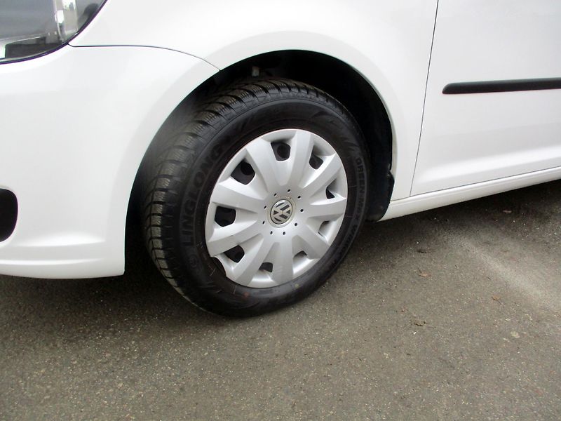 Volkswagen Touran 1.2TSi 77kW TL*L+Z PNEU*VÝHŘEV - fotka 19 z 39