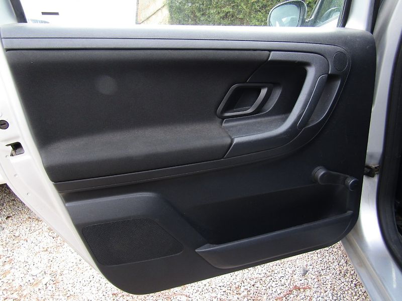 Škoda Roomster (2011) 1.6 TDI 66kW - fotka 20 z 36