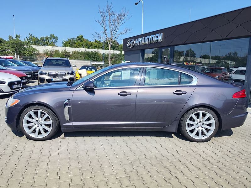 Jaguar XF 3.0/202kW V6 - fotka 8 z 31