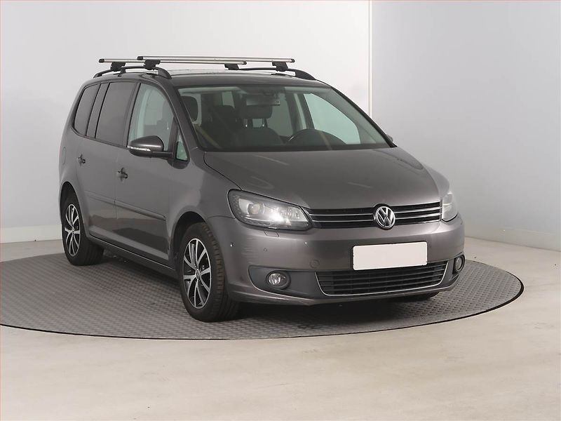 Volkswagen Touran (2013) 1.6 TDI, Automat, 7 míst, Navi - fotografie inzerátu