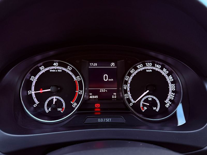 Škoda Rapid 1.0 TSi Style, ČR, Serviska, 4 - fotka 18 z 25