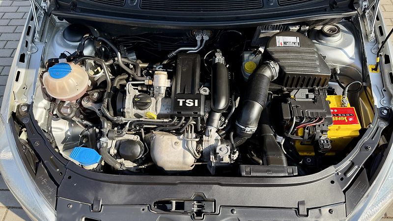 Škoda Fabia 1.2TSi*63kW*STYLE PLUS*128TKM* - fotka 22 z 27