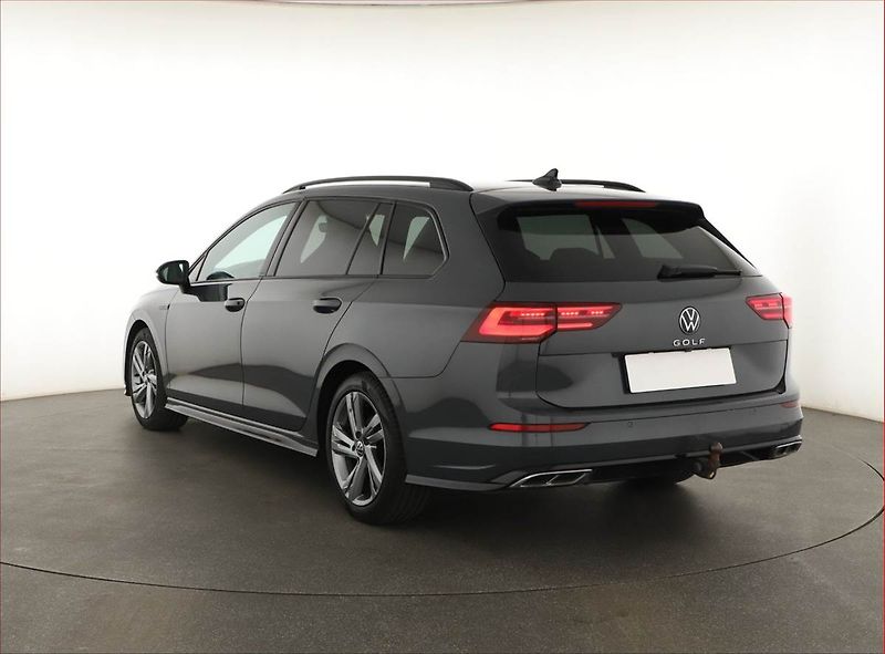 Volkswagen Golf (2022) R-Line 2.0 TDI, Kůže, Navi - fotka 4 z 22