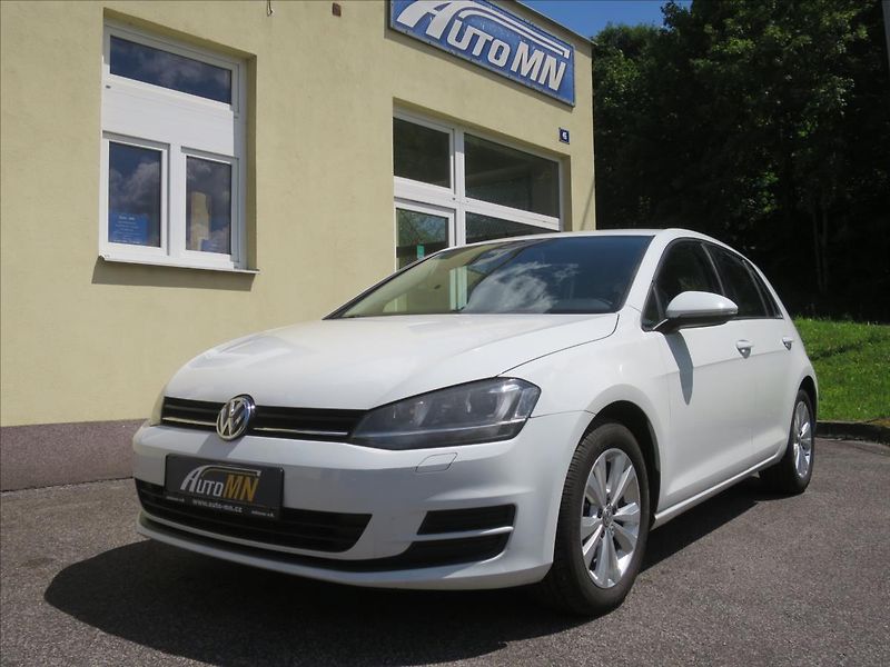 Volkswagen Golf 1,4  TSI - fotka 4 z 24