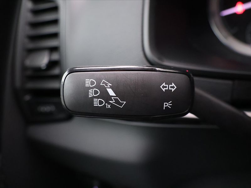 Škoda Karoq 1,5 TSI 110kW DSG Sportline - fotka 18 z 37