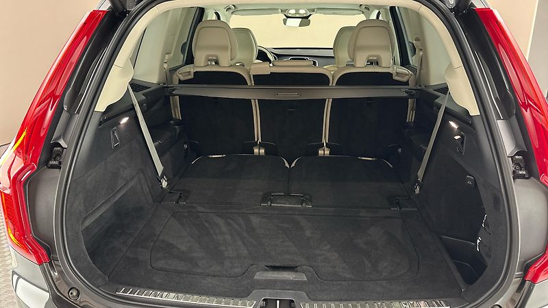 Volvo XC90 2.0 B5 AUT AWD Plus Bright - fotka 17 z 30
