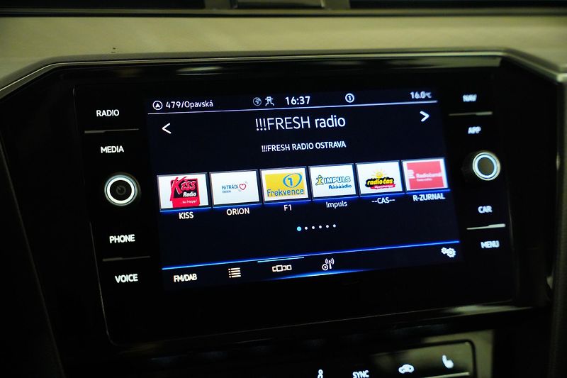 Volkswagen Passat - fotka 19 z 28