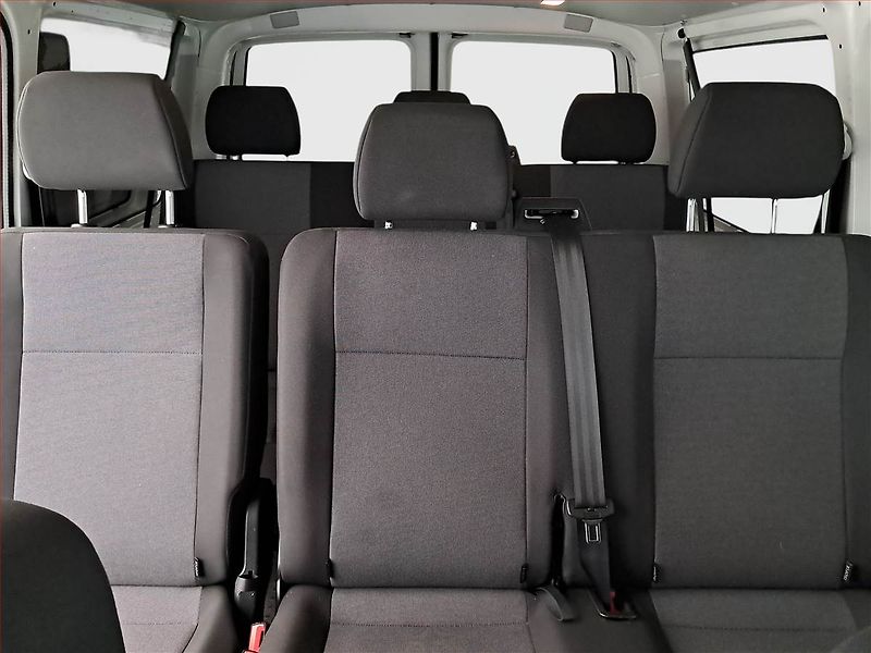 Volkswagen Transporter (2018) 2.0 TDI, Bus, 8Míst, ČR, DPH - fotka 10 z 21
