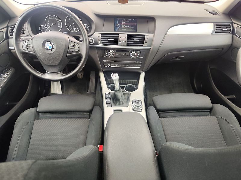 BMW X3 20d/135kW xDrive ČR - fotka 14 z 33