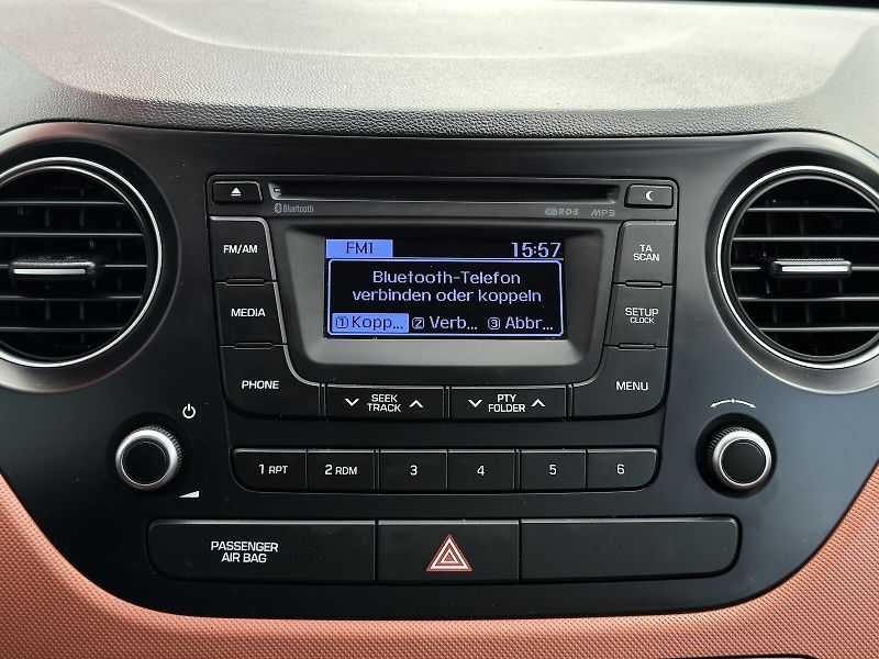 Hyundai i10 1.0i AUTOMAT 67PS KLIMA AC Blu - fotka 23 z 32
