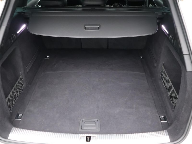 Audi A4 3,0 TDI quattro S-line S-Troni - fotka 10 z 33
