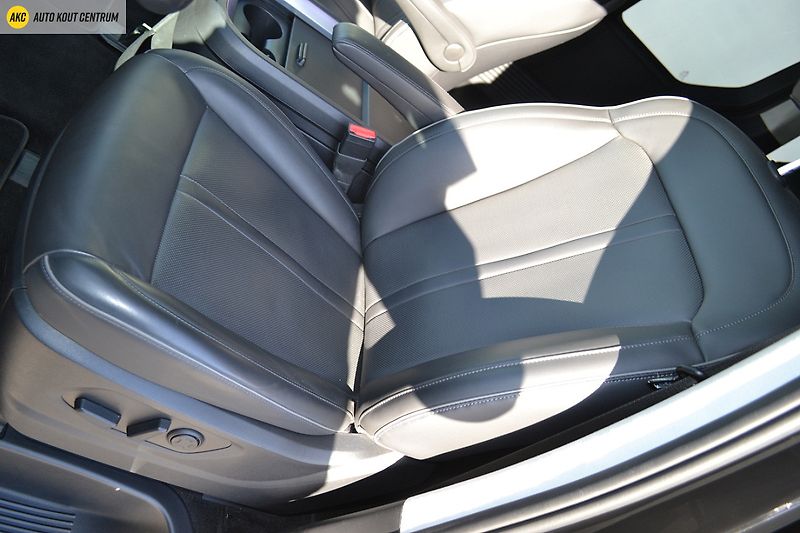 Hyundai Staria 25 HEV 7WG LUXURY - 7 MÍST PAN - fotka 45 z 82